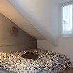 La Petite *