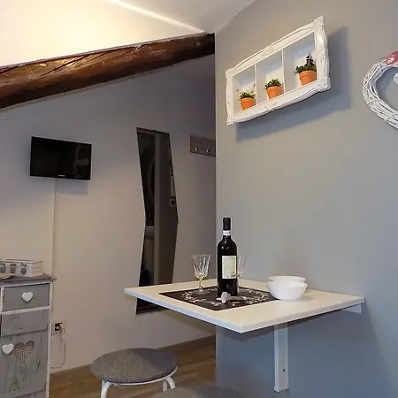 La Petite *