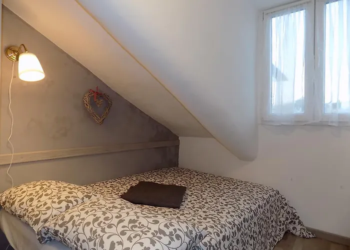 La Petite *